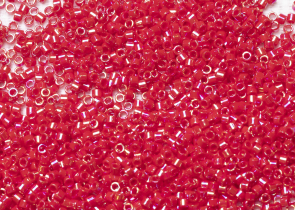 Бисер Япония MIYUKI Delica цилиндрический 11/0 5 г DB0162 красный непрозрачный радужный
